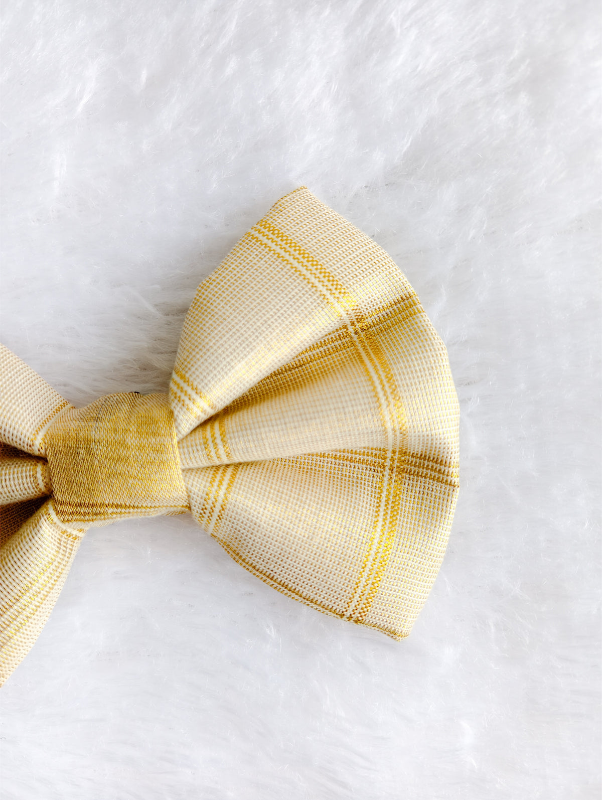 Kasavu Check Bow