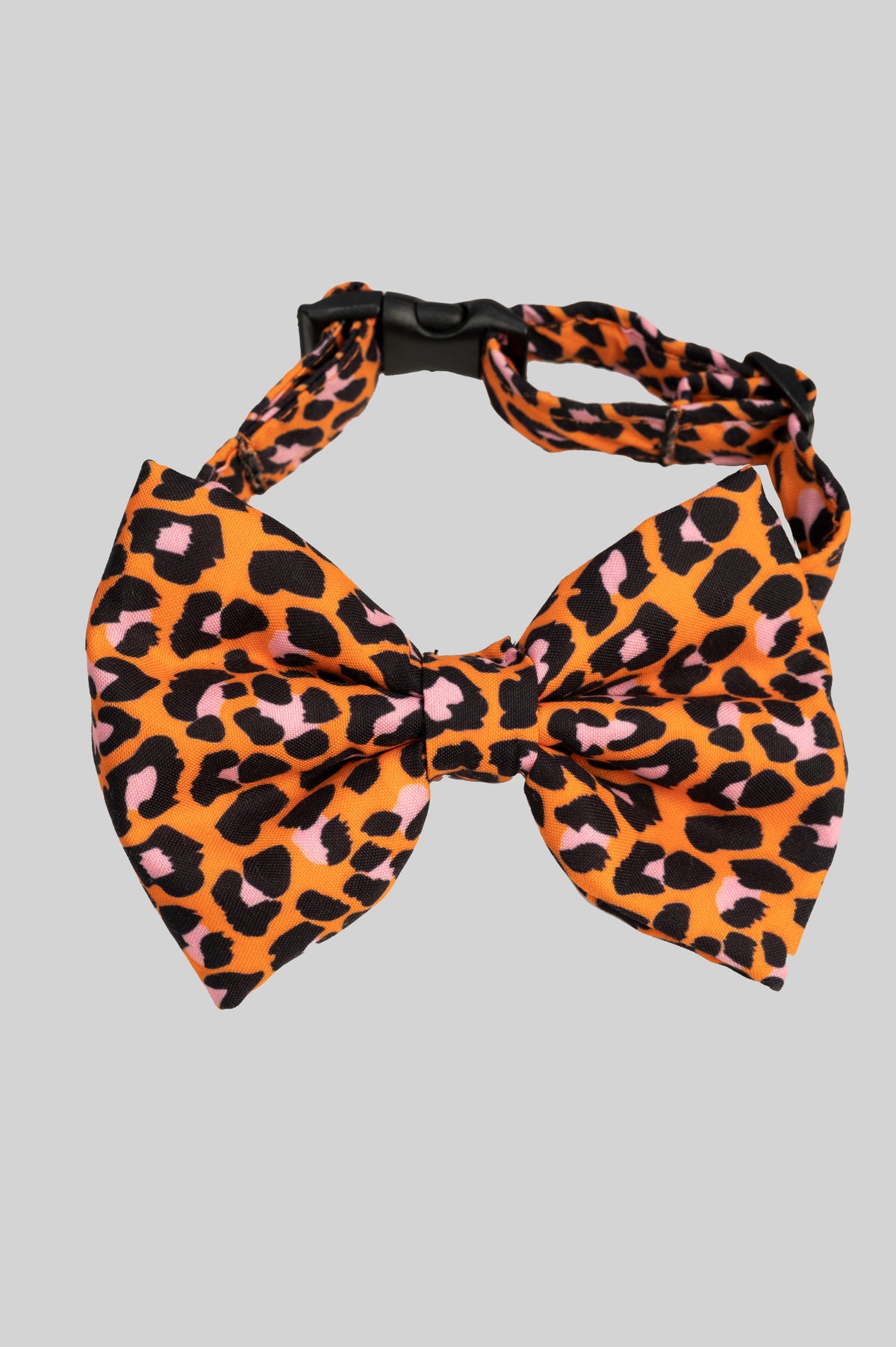 Leopard prints Bow Tie